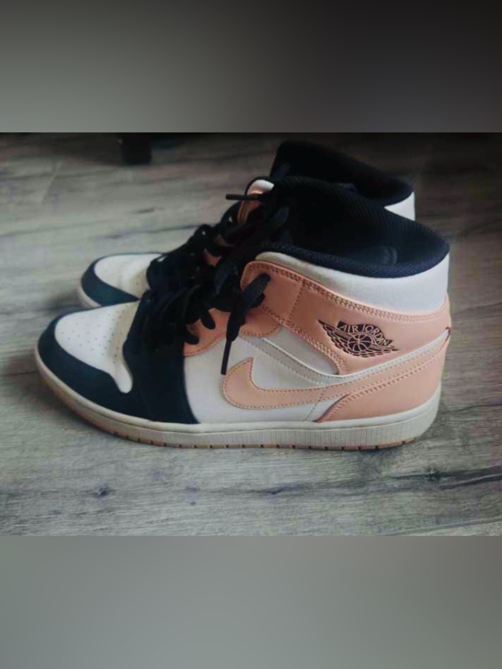 Air Jordan 1 Mid Crimson Tint Size 12 Mens